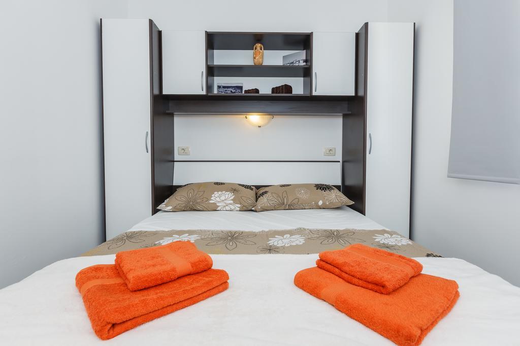 Apartments Viljac Trogir Zimmer foto