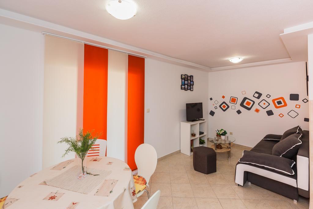 Apartments Viljac Trogir Zimmer foto